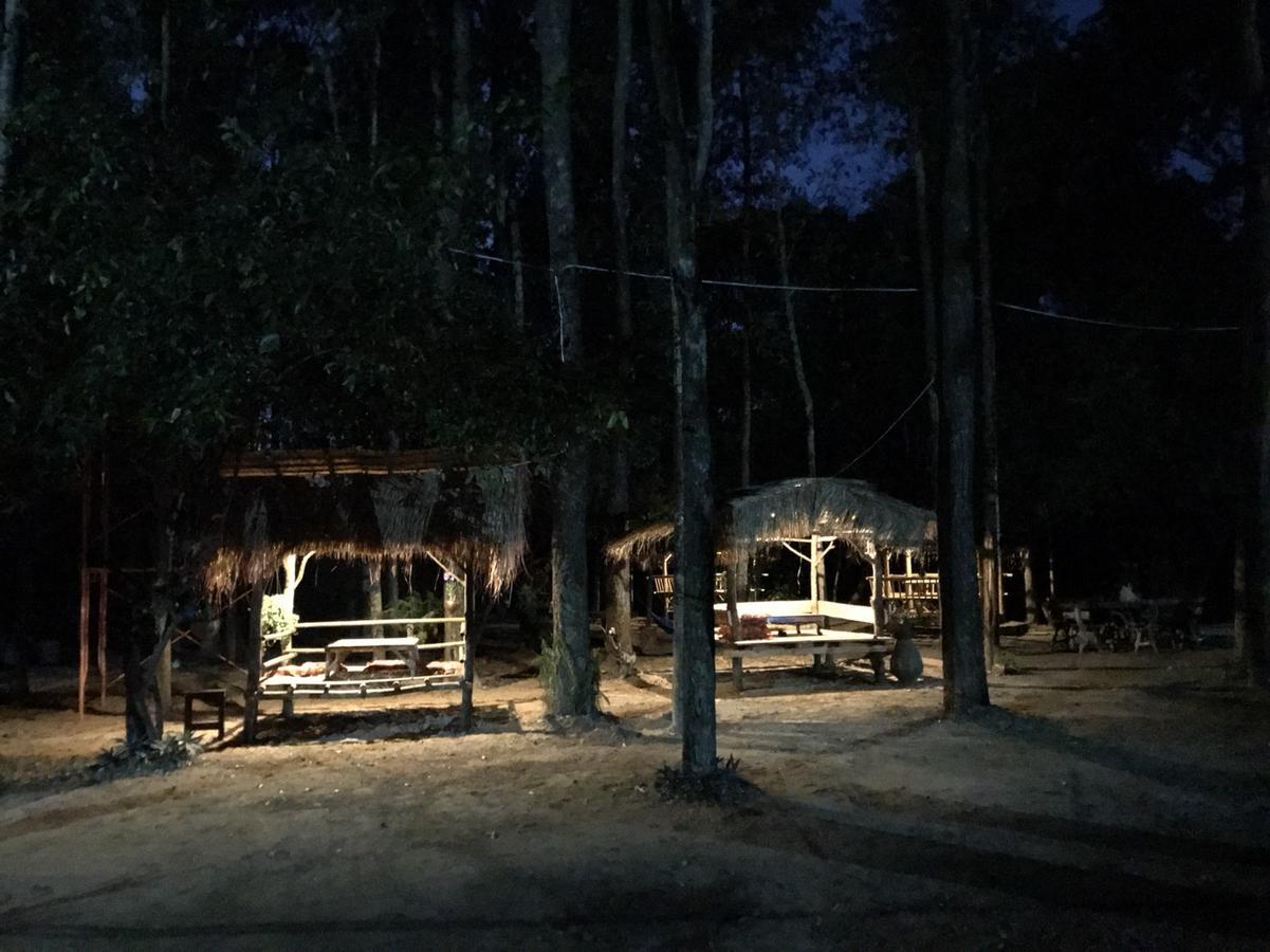 Koh Madan Camp 호텔 나콘나욕 외부 사진